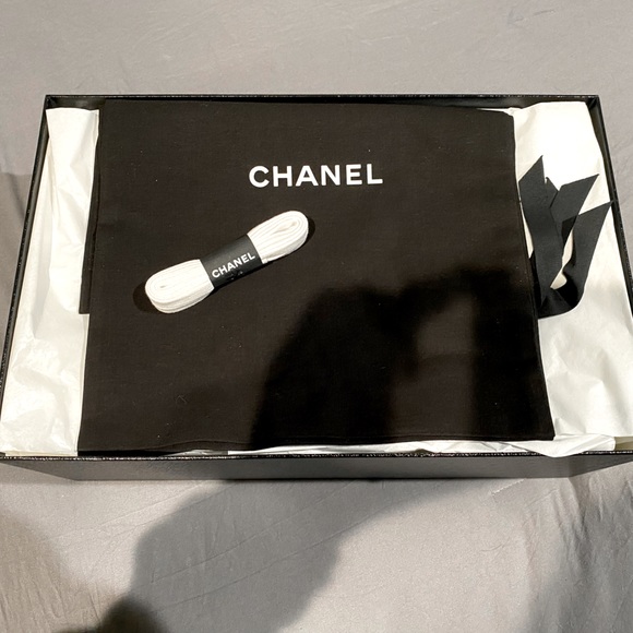 🤍BRAND NEW CHANEL WHITE REV TRAINERS🤍 - Picture 4 of 14